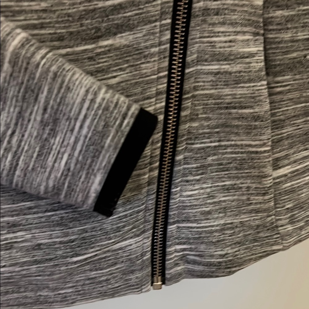 Athleta Gray Asymmetrical Zip Athletic Jacket Size XS Space Dye Moto Style - Picture 7 of 9